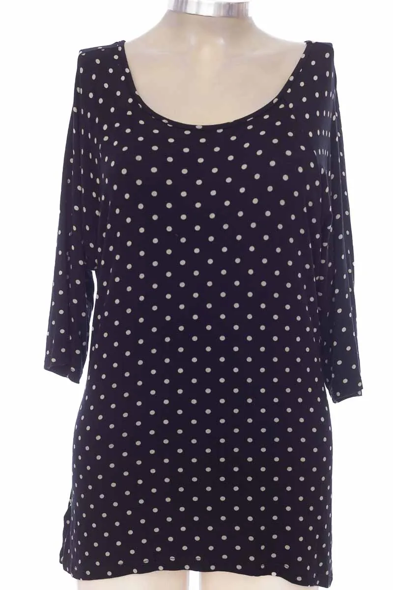 BLUSA COLOR NEGRO  LEONISA