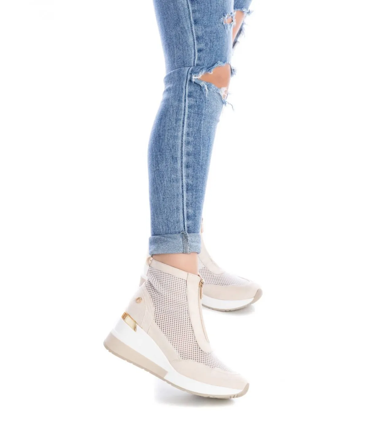 Botines deportivos beige para mujer
