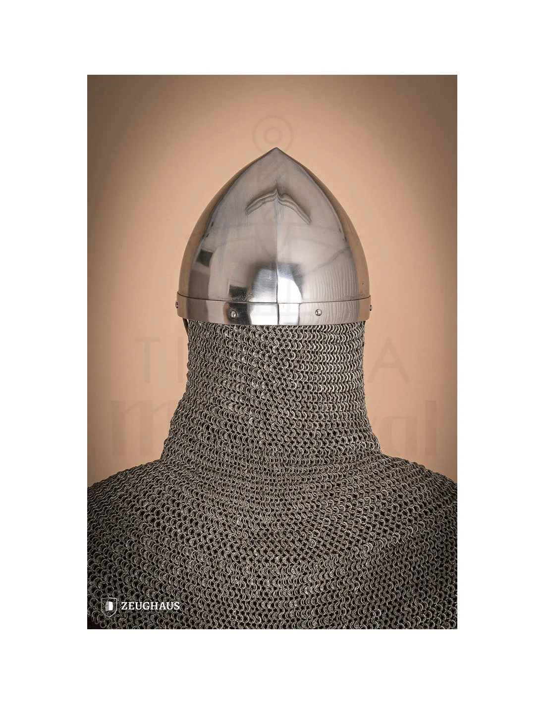 Casco San Wenceslao con protección nasal reforzada