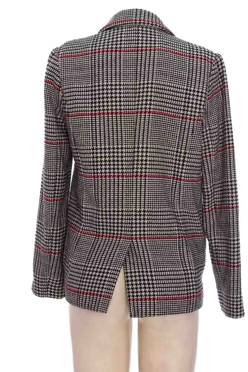 CHAQUETA / ABRIGO COLOR NEGRO  FOREVER 21