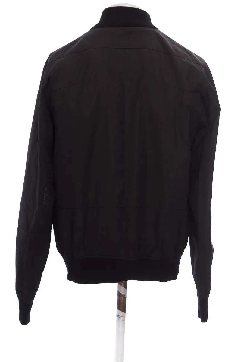 CHAQUETA COLOR NEGRO  PRONTO