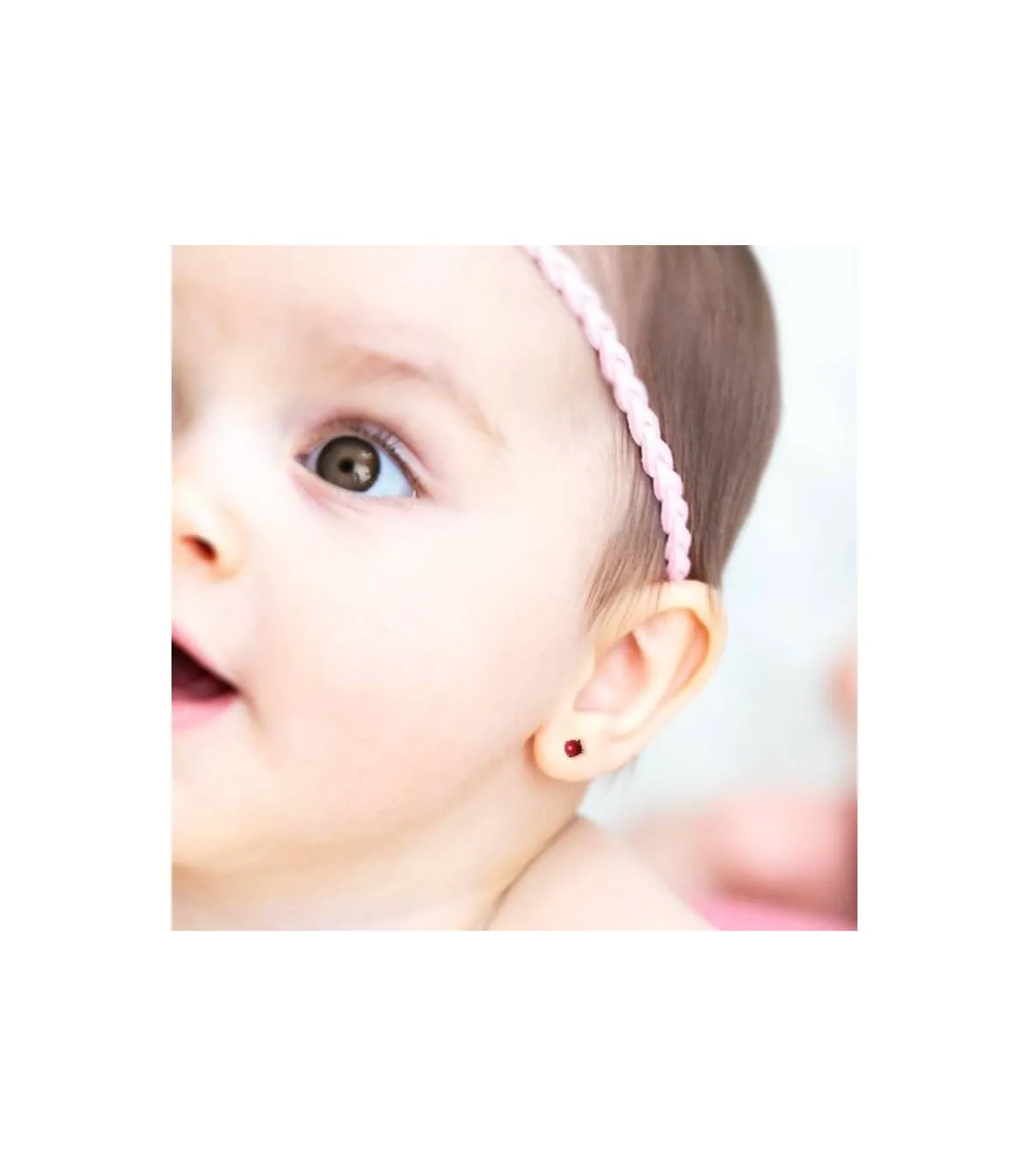 Clous d'oreilles Marianela Corail 3mm 18 Carats