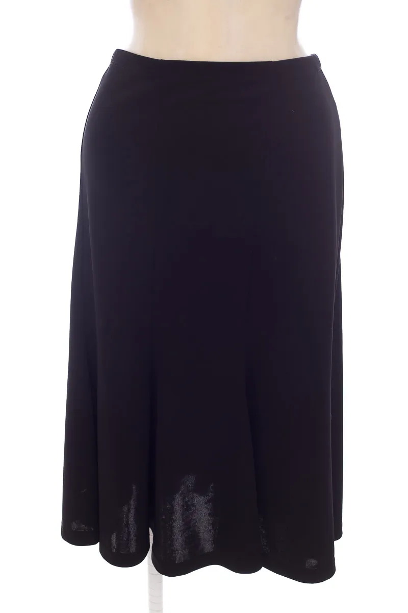FALDA COLOR NEGRO  PATPRIMO
