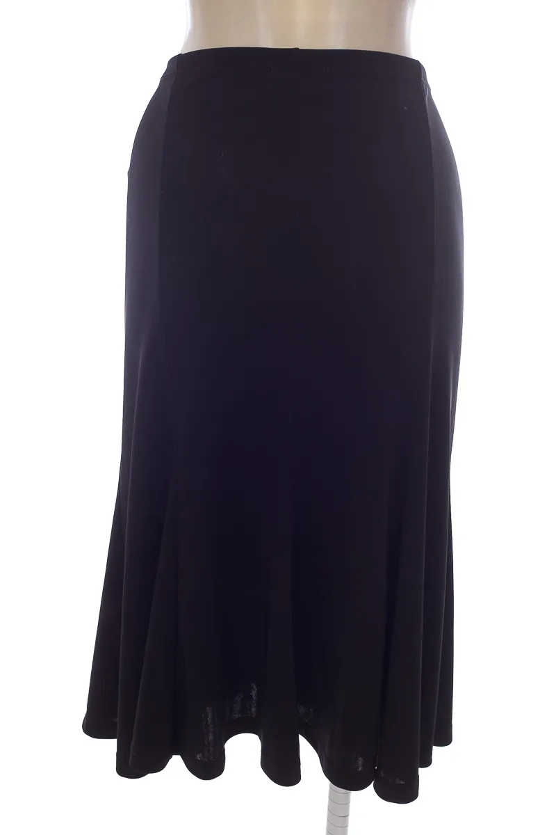 FALDA COLOR NEGRO  PATPRIMO