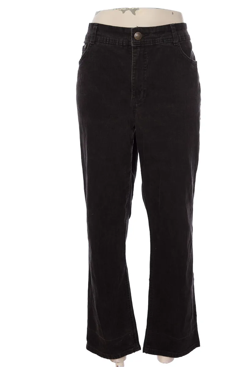 JEAN COLOR NEGRO  CLASSIC
