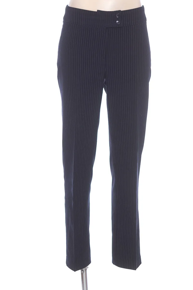 PANTALóN COLOR AZUL  BASSLER