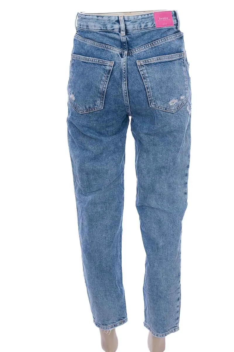 PANTALóN COLOR AZUL  BERSHKA