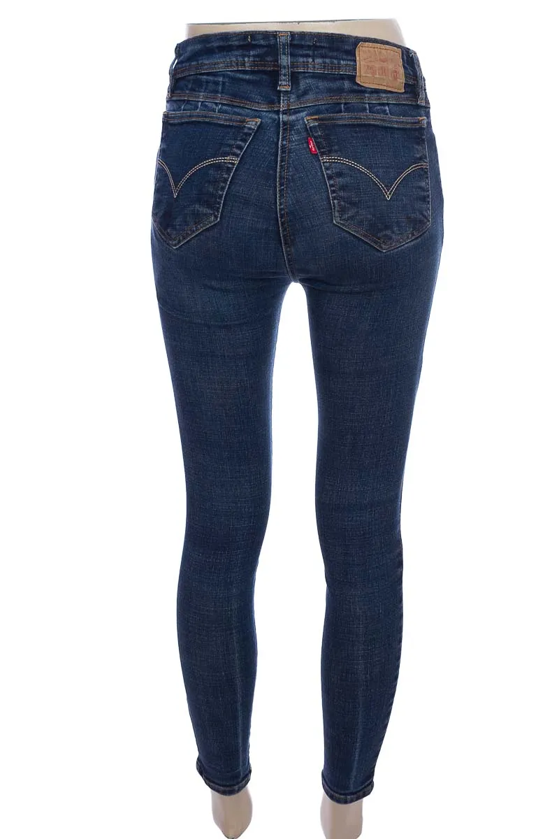 PANTALóN COLOR AZUL  LEVIS