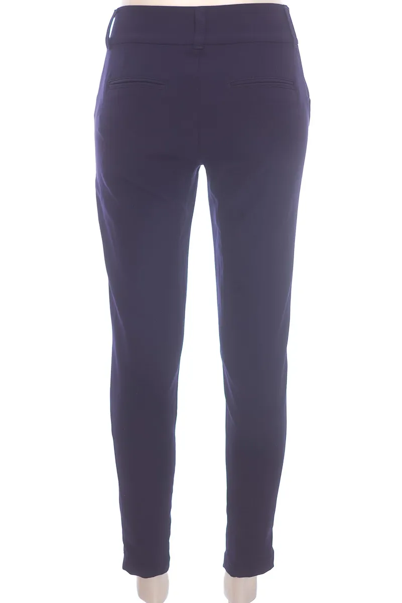 PANTALóN COLOR AZUL  RAGGED