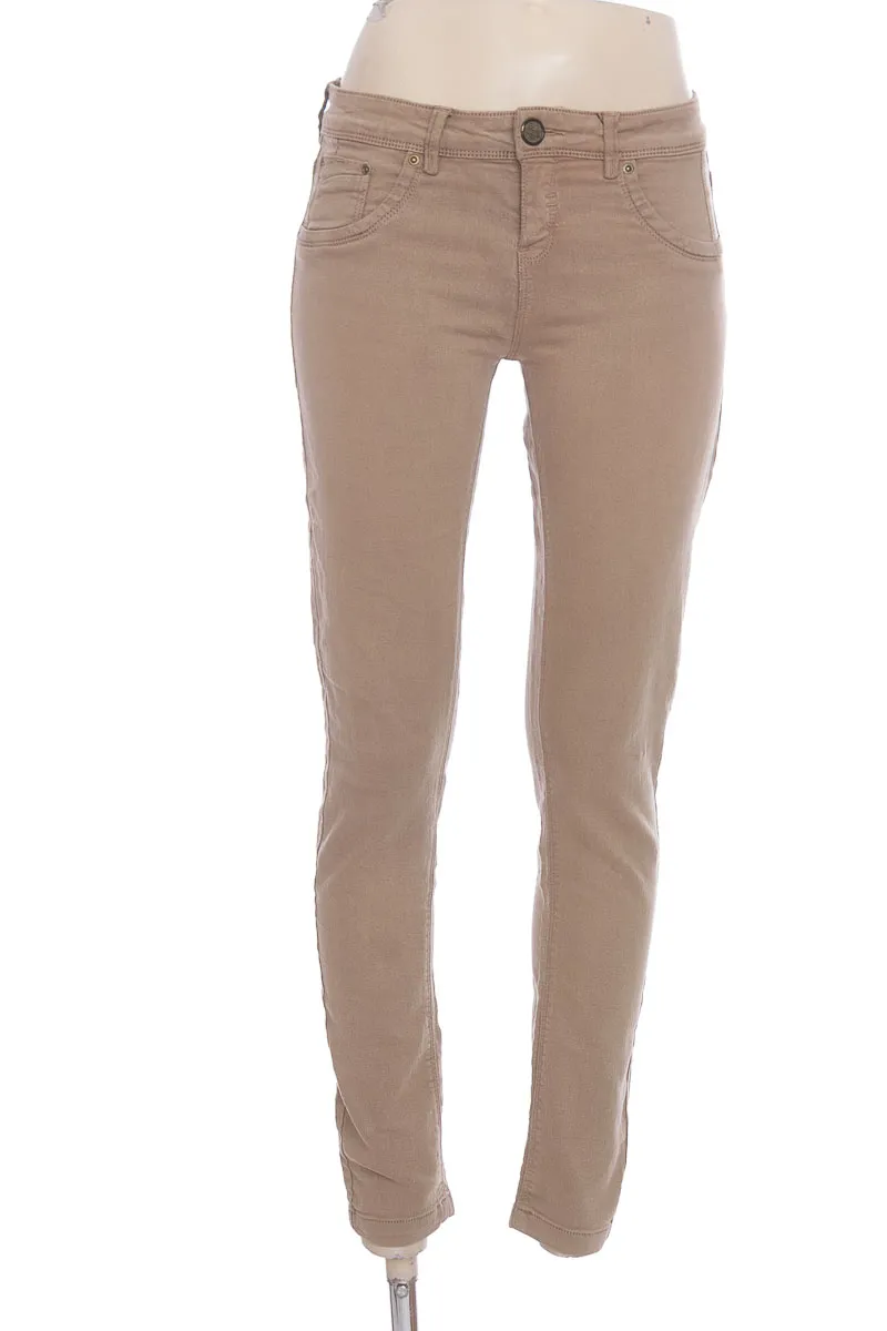 PANTALóN COLOR BEIGE  BERSHKA