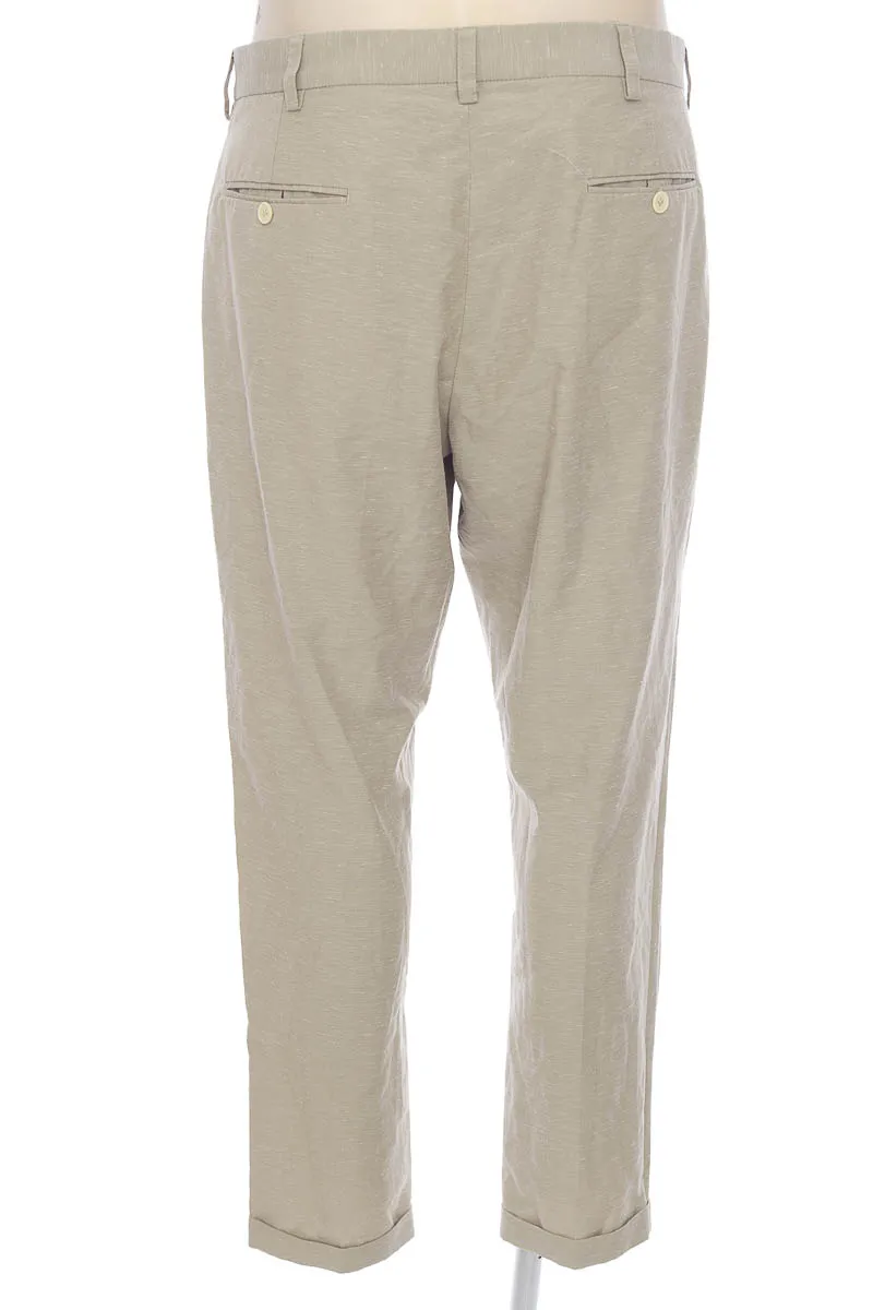 PANTALóN COLOR BEIGE  CLOSEANDO