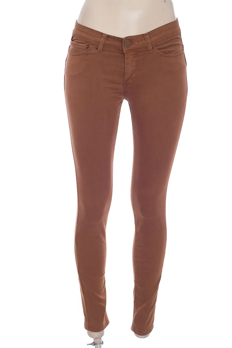 PANTALóN COLOR CAFé  STRADIVARIUS