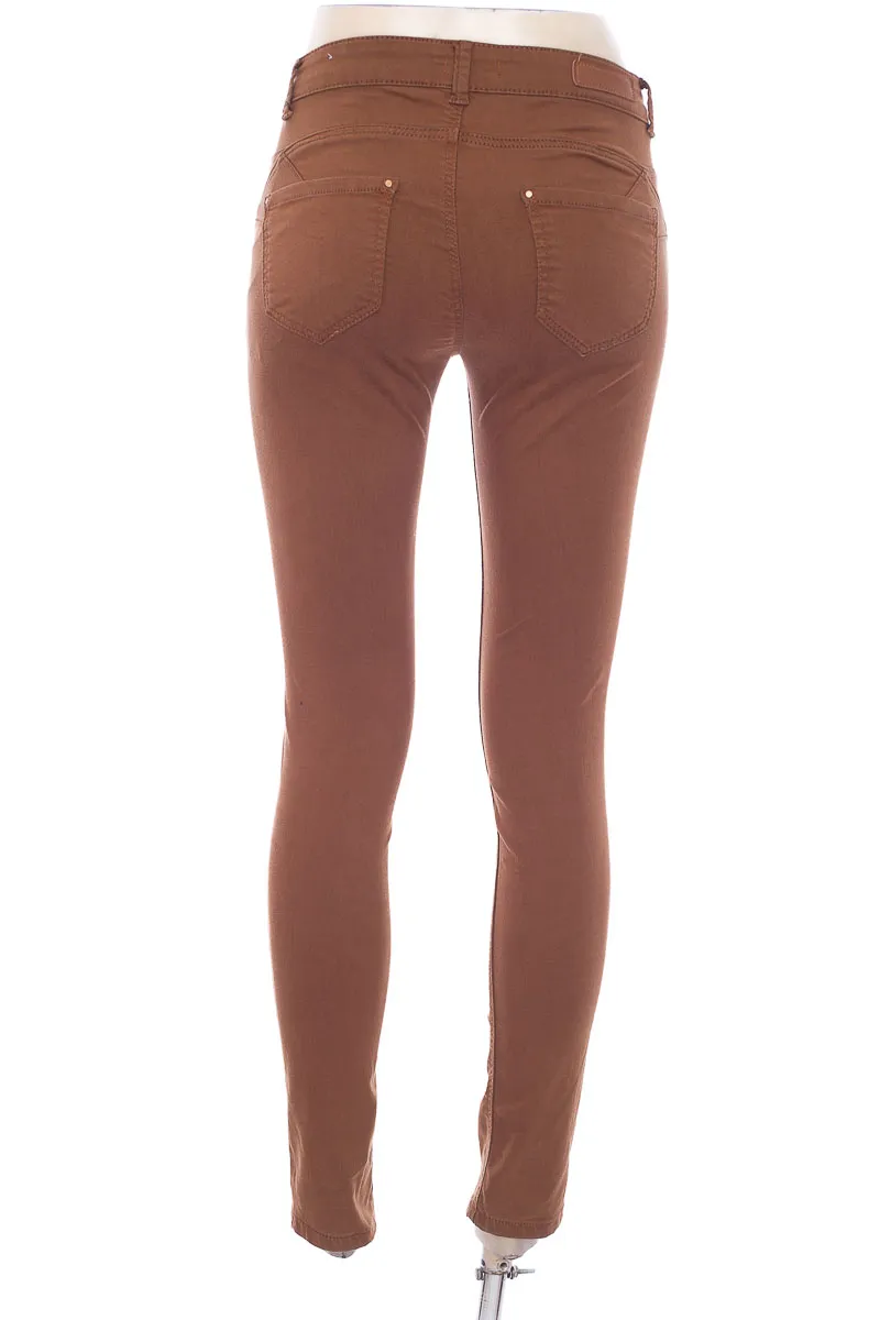 PANTALóN COLOR CAFé  STRADIVARIUS