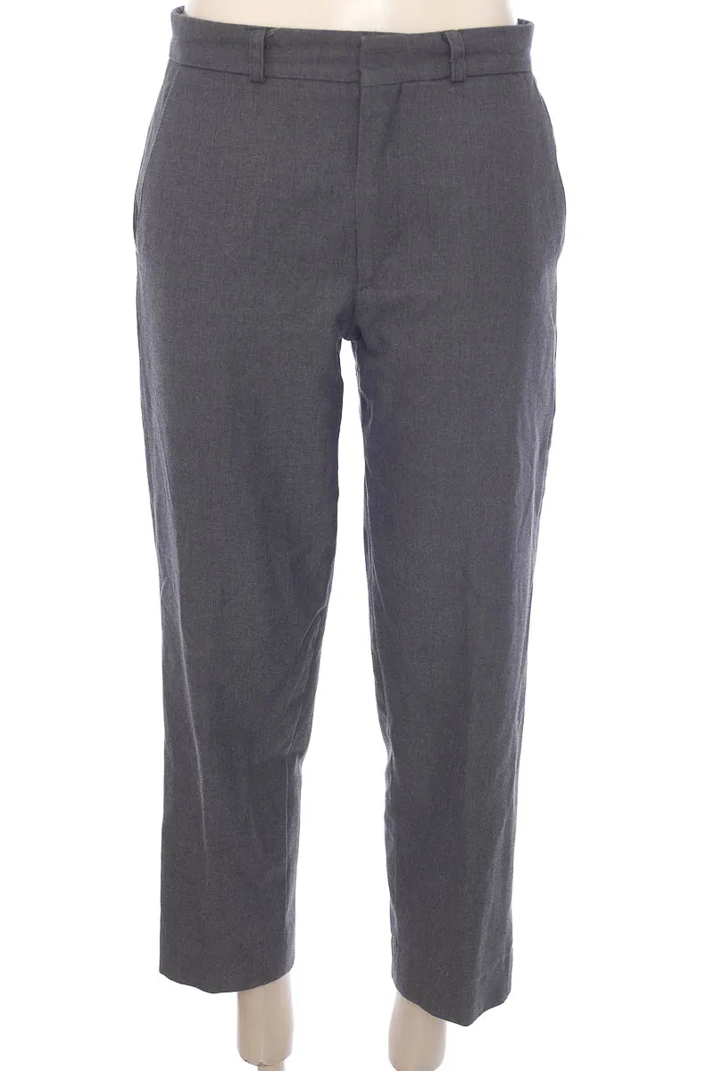 PANTALóN COLOR GRIS  CLOSEANDO