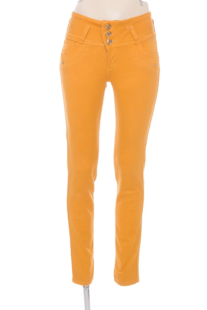 PANTALóN COLOR MOSTAZA  CLOSEANDO