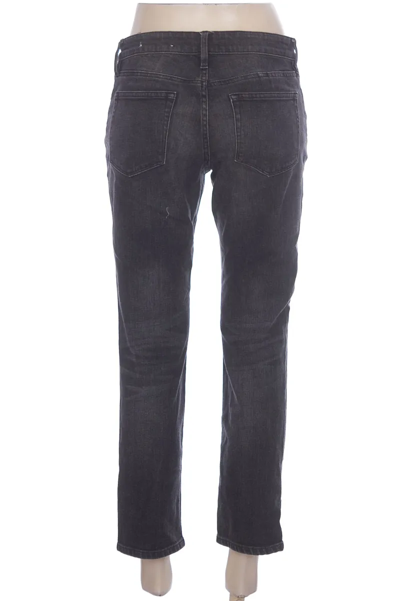 PANTALóN COLOR NEGRO  BOYFIT
