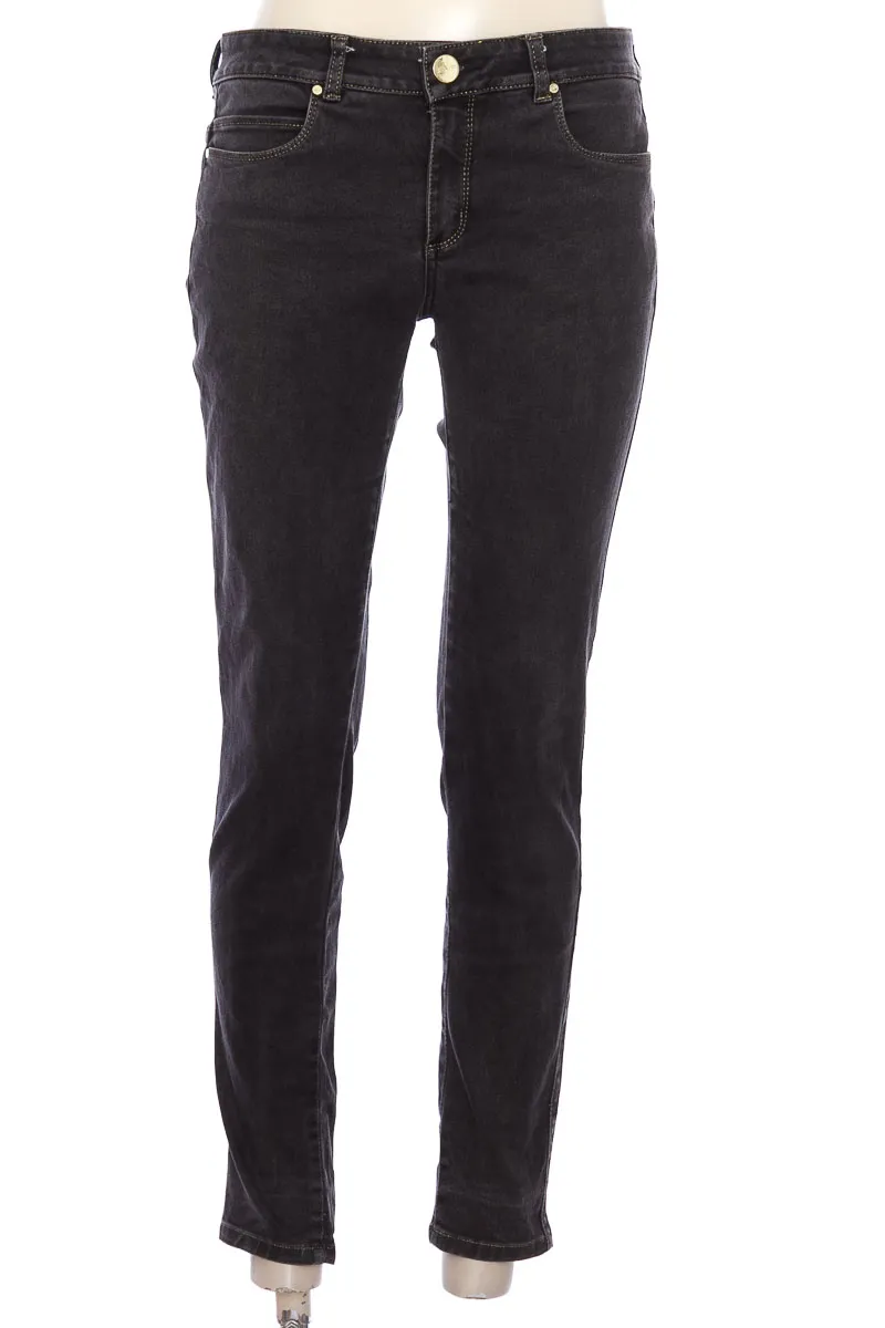 PANTALóN COLOR NEGRO  ELA