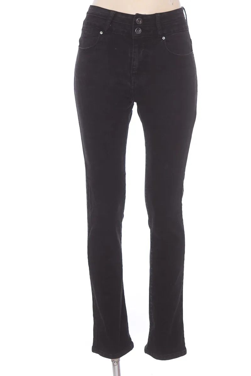 PANTALóN COLOR NEGRO  JULIO