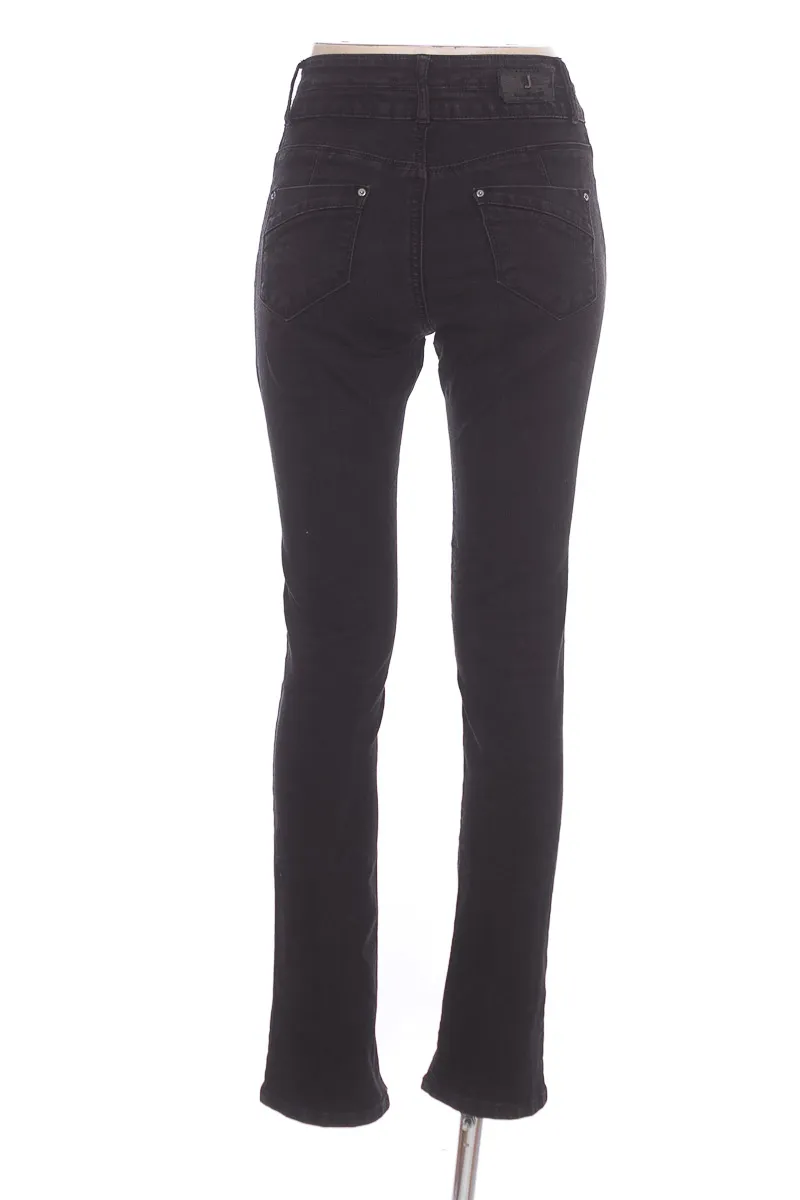 PANTALóN COLOR NEGRO  JULIO