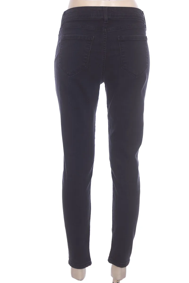 PANTALóN COLOR NEGRO  KENSIE