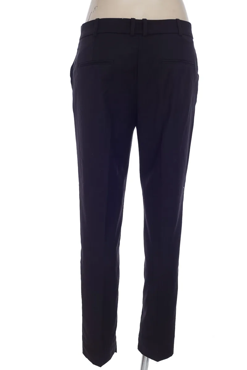 PANTALóN COLOR NEGRO  MNG