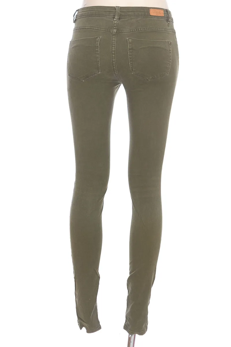 PANTALóN COLOR VERDE  ZARA