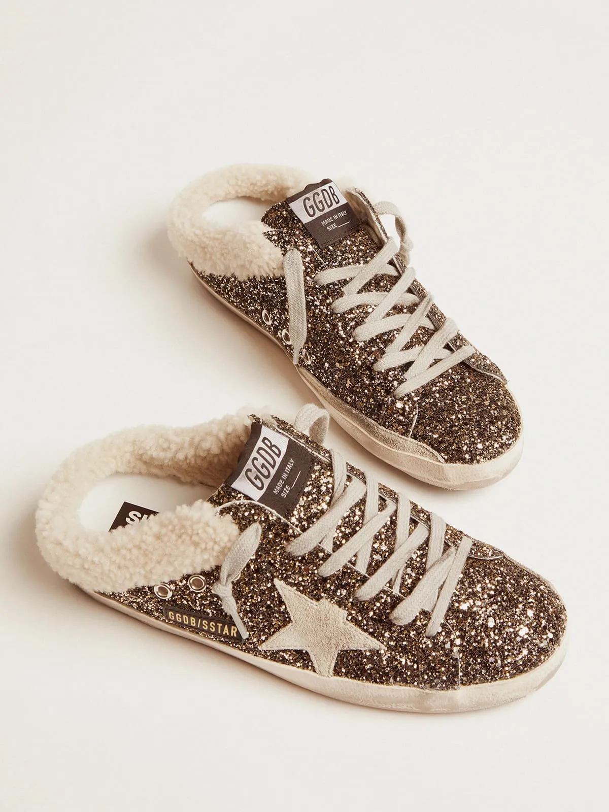 SUPERSTAR SABOT PARA MUJER CON PURPURINA E INTERIOR DE SHEARLING