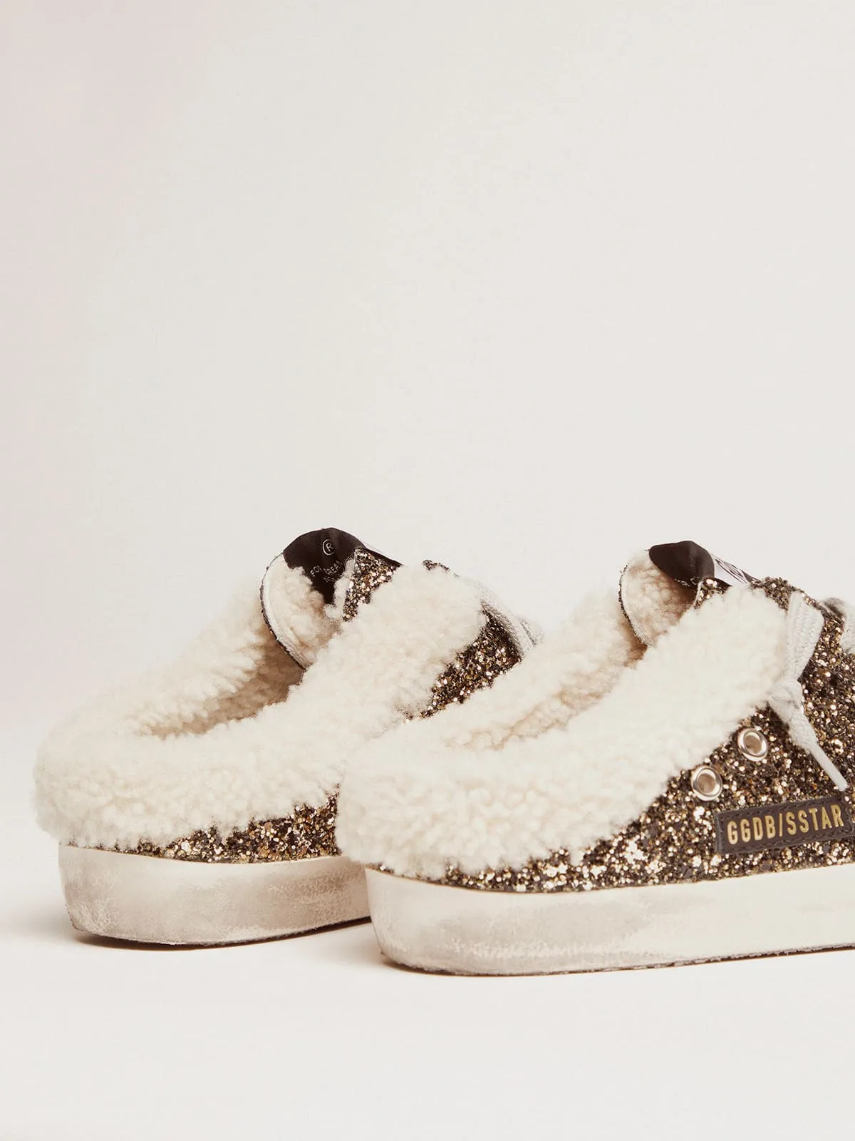 SUPERSTAR SABOT PARA MUJER CON PURPURINA E INTERIOR DE SHEARLING