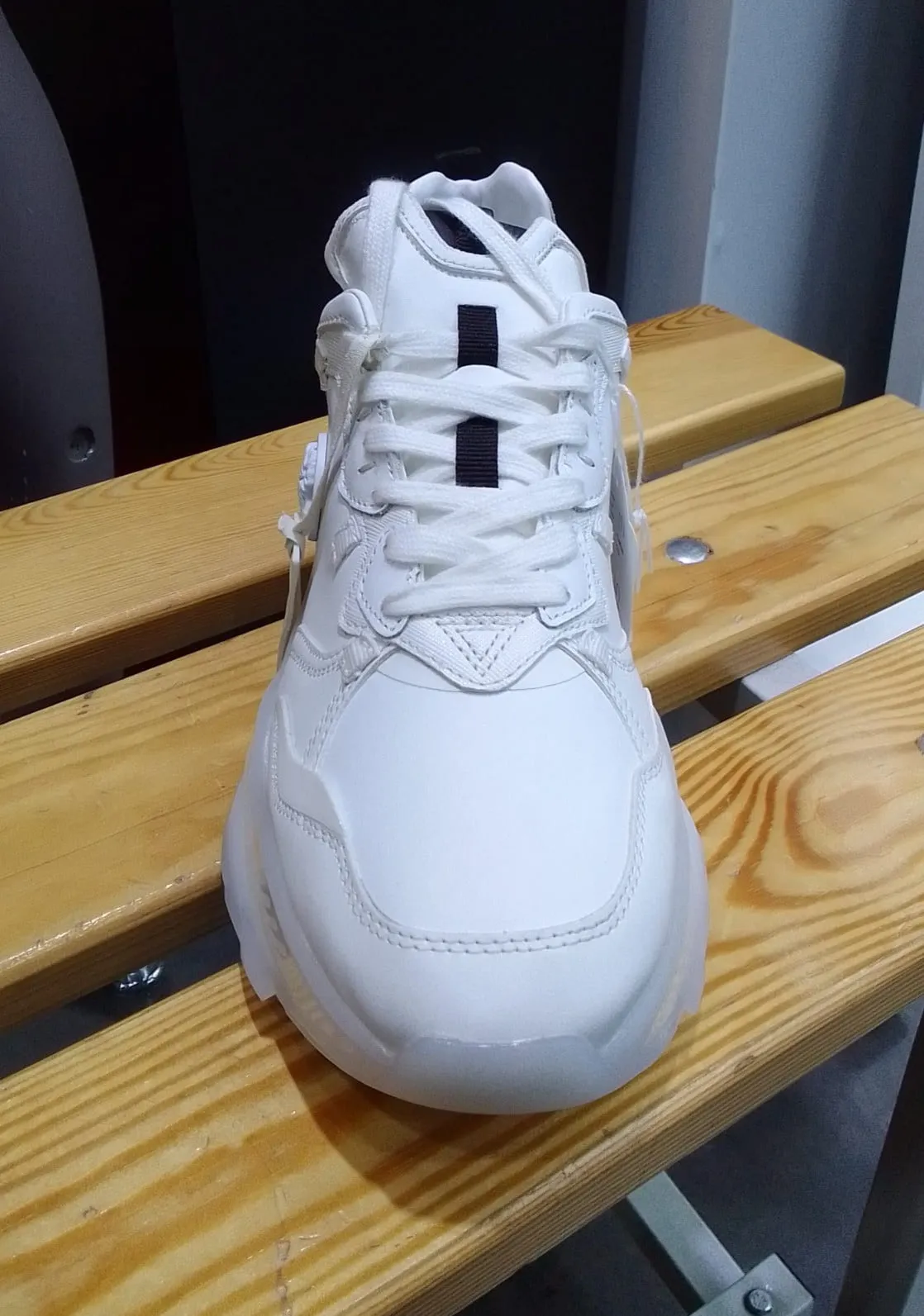ZAPATILLAS GUESS  FM7MSS LEA12 WHITE