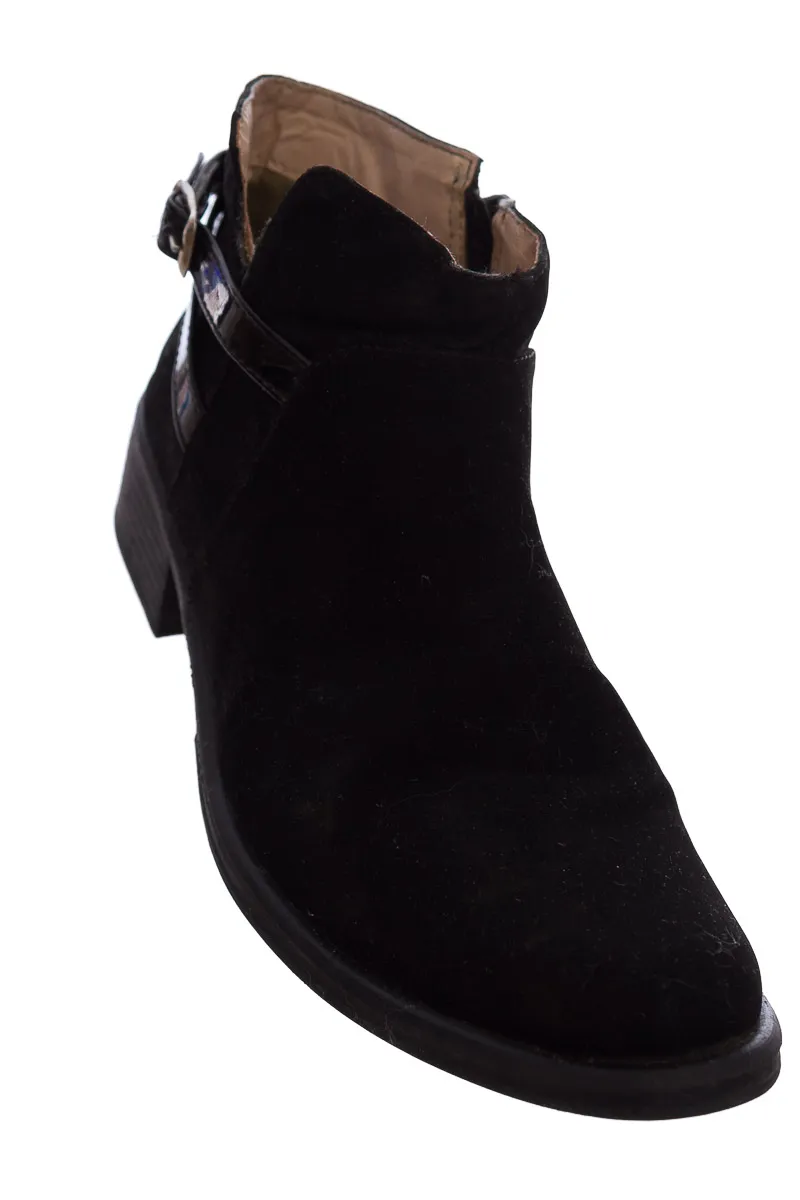 ZAPATOS COLOR NEGRO  BURELLI