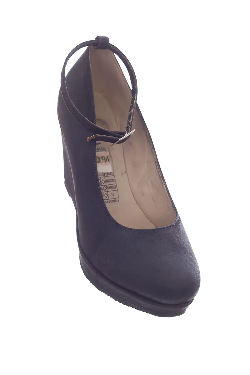 ZAPATOS COLOR NEGRO  JUESMA